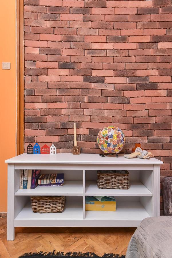 Vintage Spot - Colorful One-Bedroom Apartment By Flat Mаnager Szófia Kültér fotó