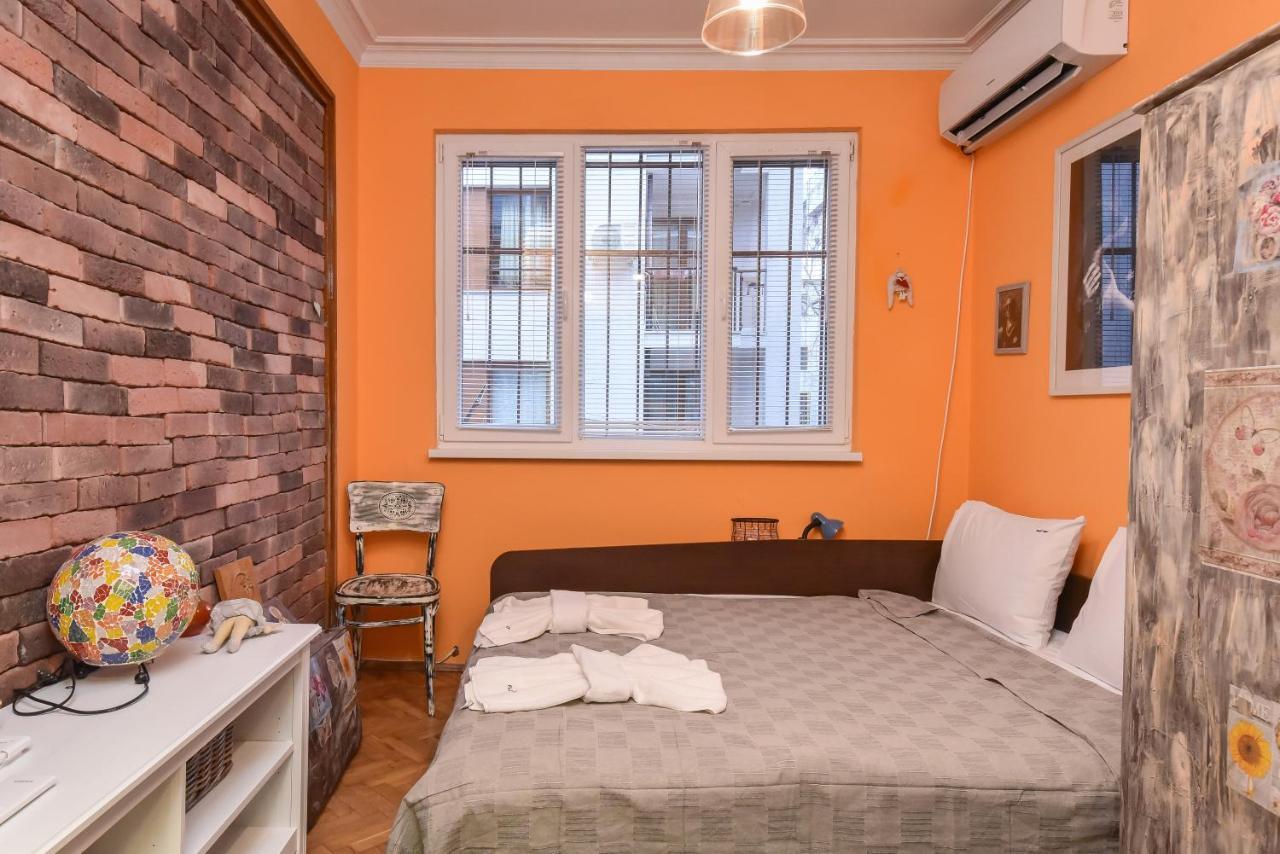 Vintage Spot - Colorful One-Bedroom Apartment By Flat Mаnager Szófia Kültér fotó